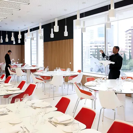 바르셀로 산츠 호텔 4*