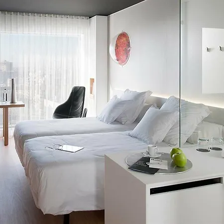 Отель Barcelo Sants