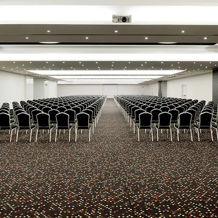 Barcelo Sants ברצלונה